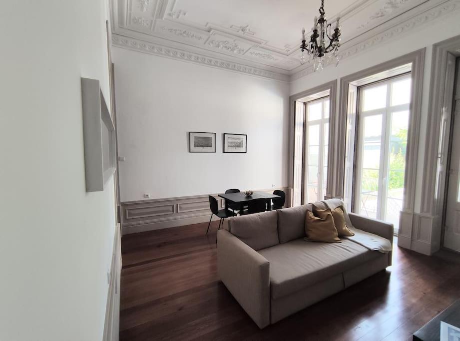 Alvares Cabral Apartamento C Apartment Порто Екстериор снимка