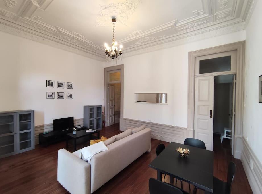 Alvares Cabral Apartamento C Apartment Порто Екстериор снимка
