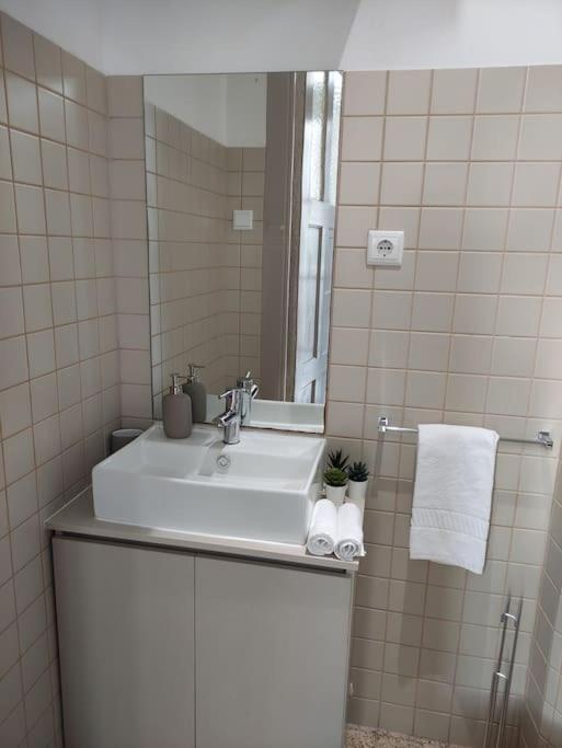 Alvares Cabral Apartamento C Apartment Порто Екстериор снимка